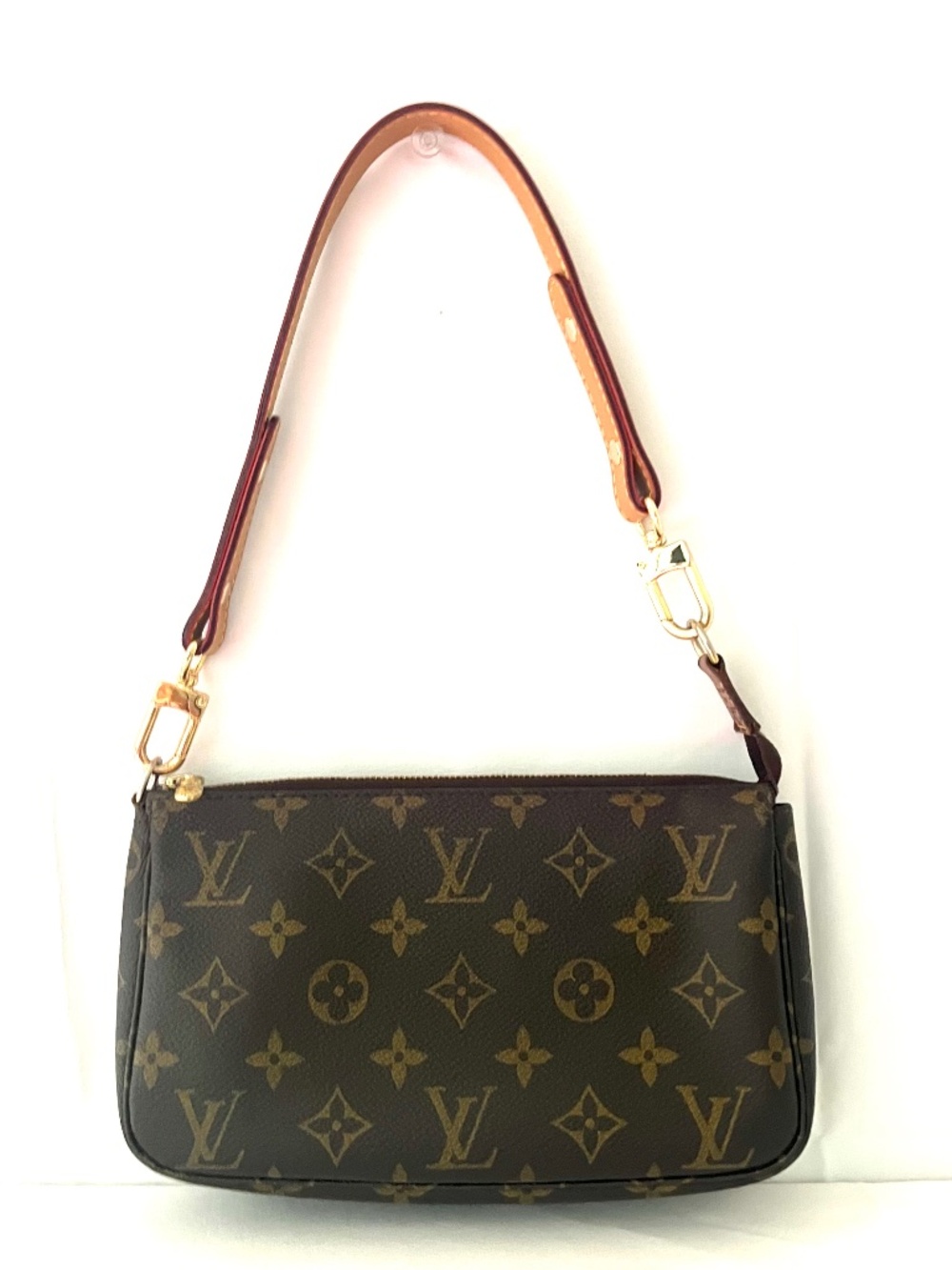 Authentic Louis Vuitton Monogram Pochette Accessoires (2008)